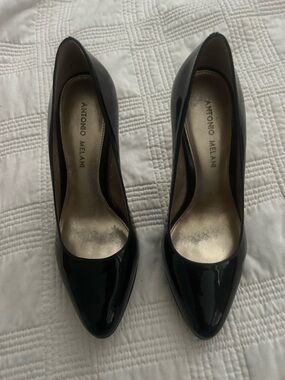 ANTONIO MELANI Black Patent Pointed-Toe Pumps